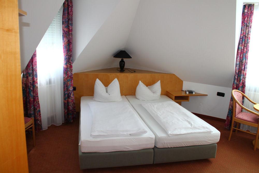 Hotel Alpha Nürnberg Exteriör bild