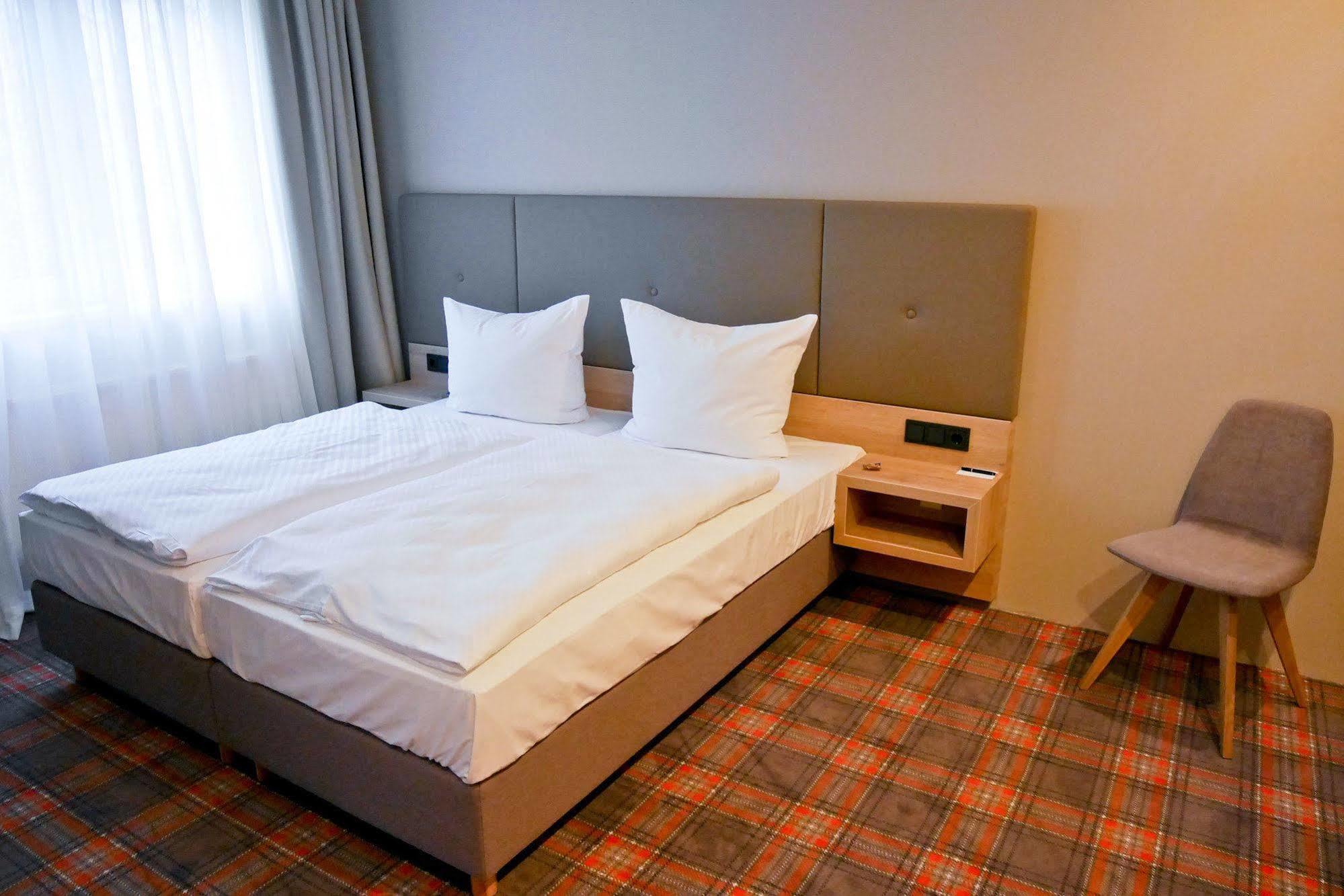 Hotel Alpha Nürnberg Exteriör bild
